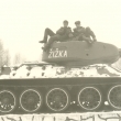 Bahna a památník, tank dnes v muzeu v Rokycanech a jezdí...